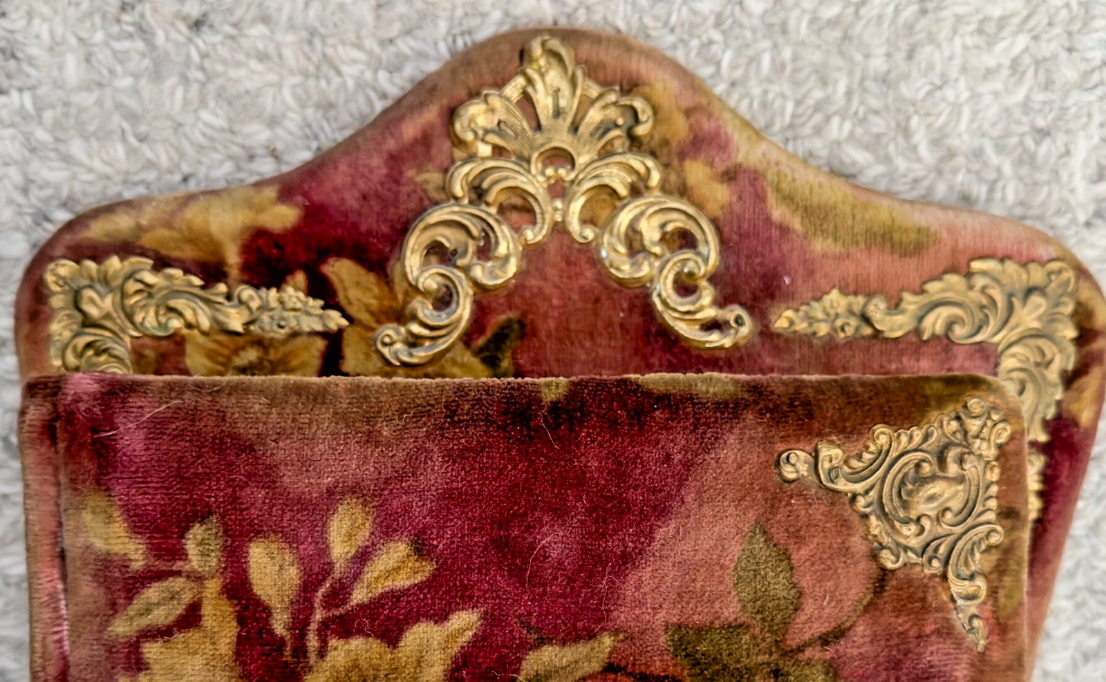 Vintage Velvet Photo Album w/ Ornate Brass Corners & Working Clasp – Display Win