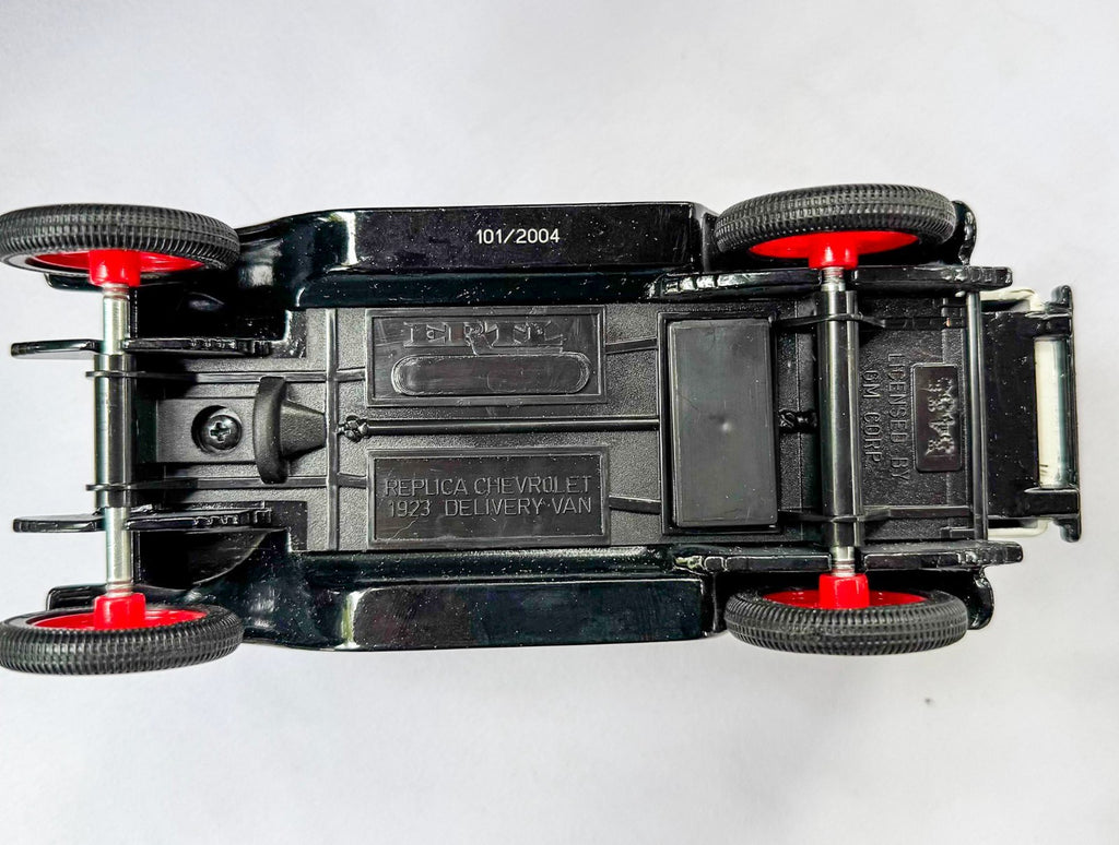 Land O Lakes Collector  1995 ERTL Co. 75th Anniversary Truck