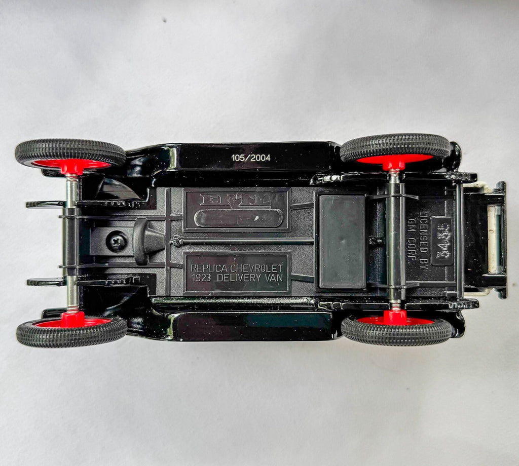 Land O Lakes Collector  1995 ERTL Co. 75th Anniversary Truck