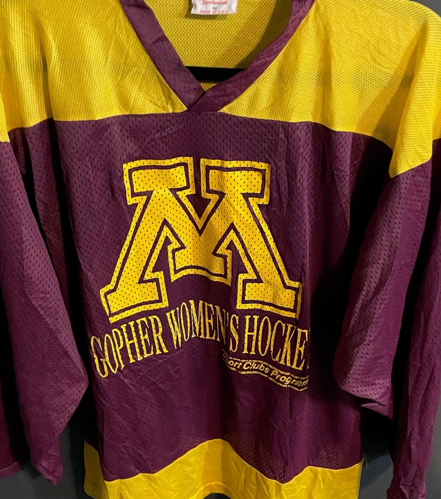 Vintage Minnesota Golden Gophers Women's Hockey Jersey Maroon Gold Mesh Size L
