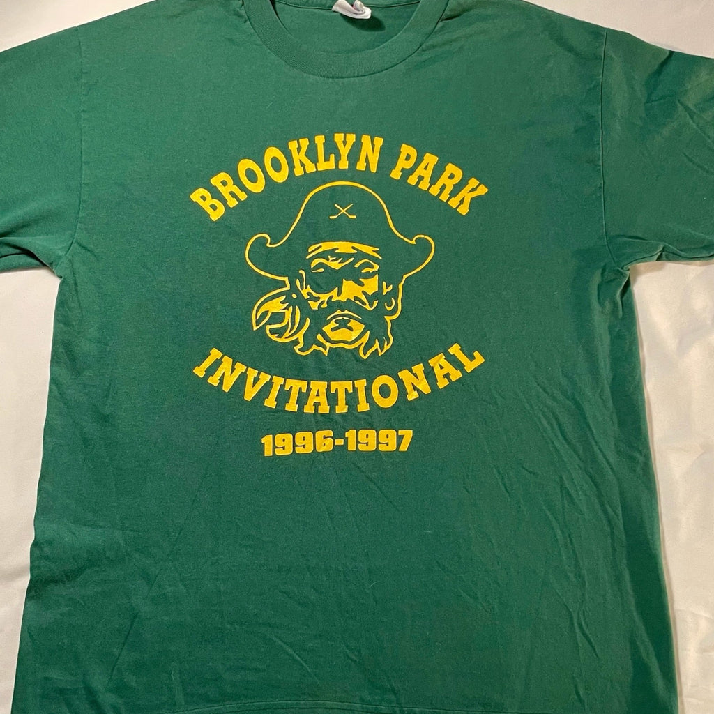 Vintage 1996-97 Brooklyn Park Pirates Invitational T-Shirt Hanes L Green