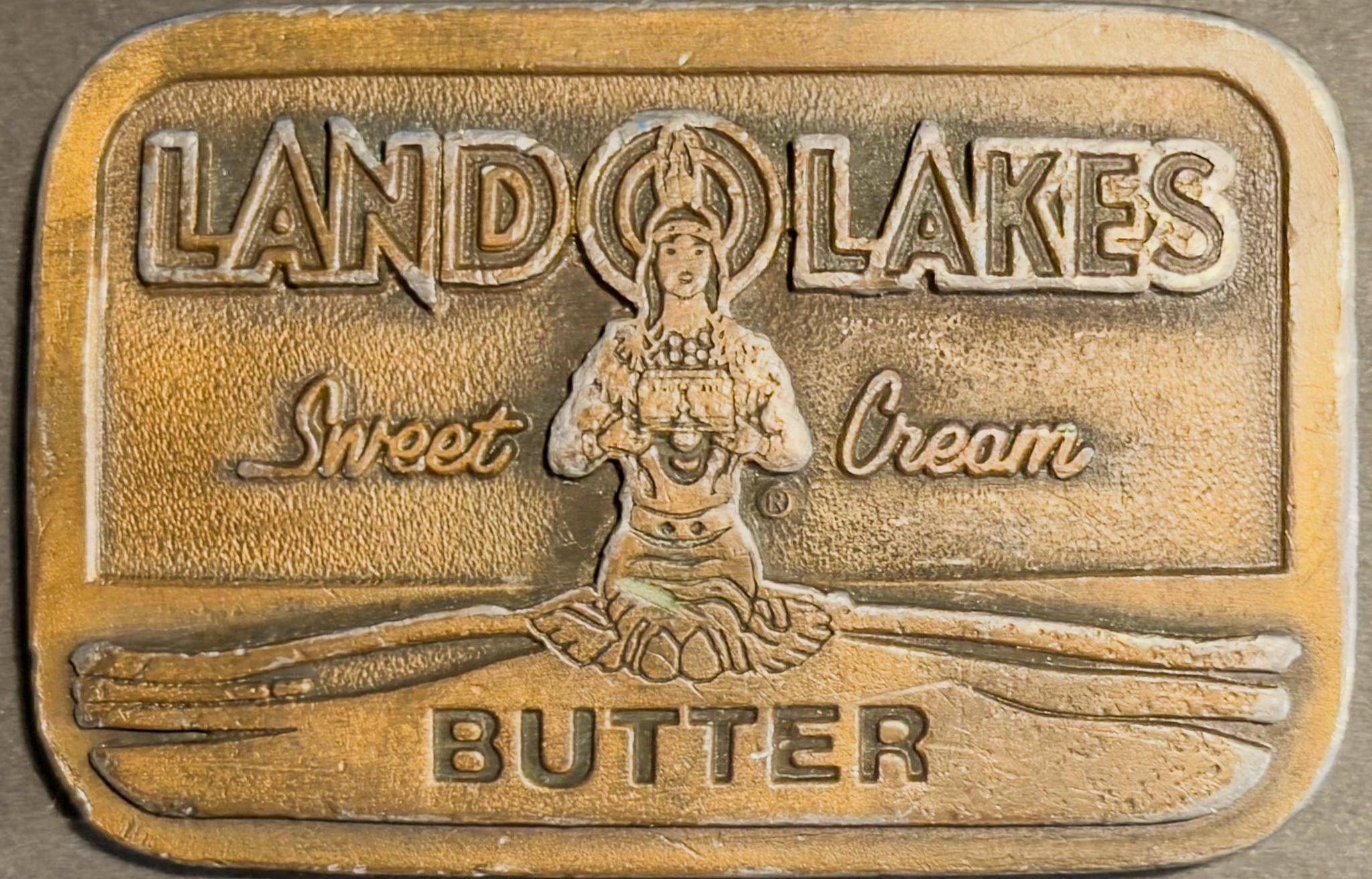 Land O' Lakes Hit Line USA Belt Buckle