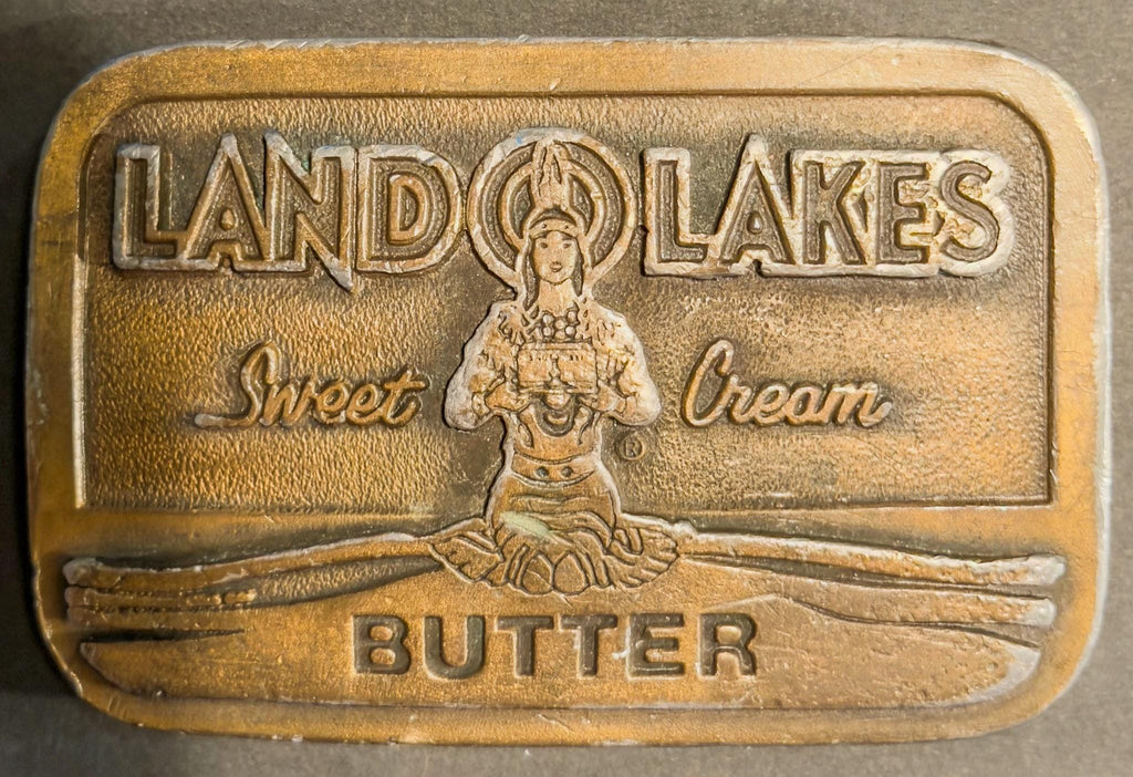 Land O' Lakes Hit Line USA Belt Buckle